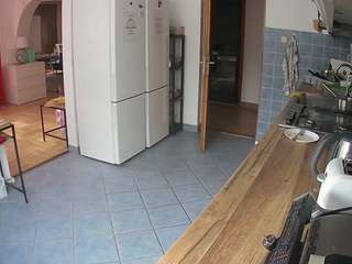 voyeurcam-julmodels-kitchen