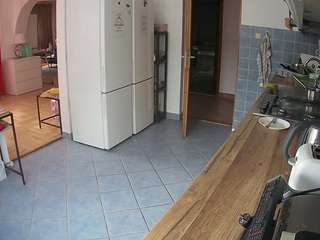voyeurcam-julmodels-kitchen