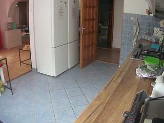 voyeurcam-julmodels-kitchen