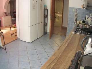 voyeurcam-julmodels-kitchen