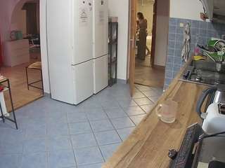 voyeurcam-julmodels-kitchen