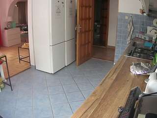 voyeurcam-julmodels-kitchen