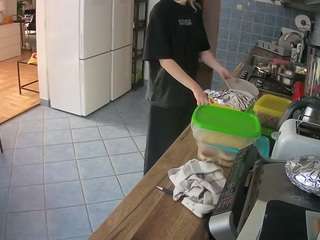 voyeurcam-julmodels-kitchen
