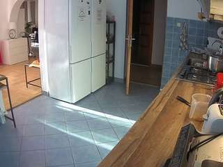 voyeurcam-julmodels-kitchen