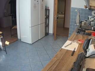 voyeurcam-julmodels-kitchen