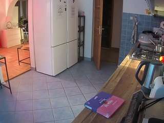 voyeurcam-julmodels-kitchen