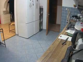 voyeurcam-julmodels-kitchen