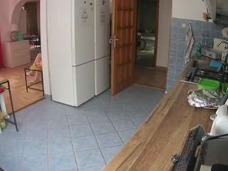 voyeurcam-julmodels-kitchen