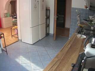 voyeurcam-julmodels-kitchen