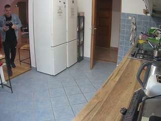 voyeurcam-julmodels-kitchen