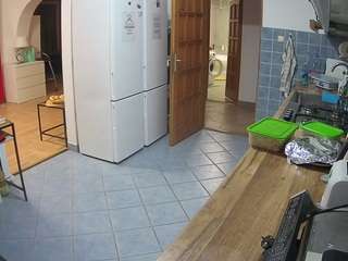 voyeurcam-julmodels-kitchen