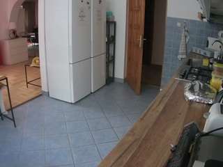 voyeurcam-julmodels-kitchen