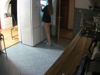 voyeurcam-julmodels-kitchen