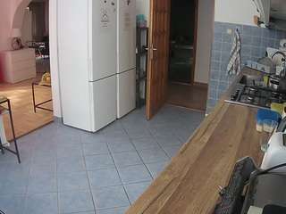 voyeurcam-julmodels-kitchen