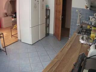 voyeurcam-julmodels-kitchen camsoda