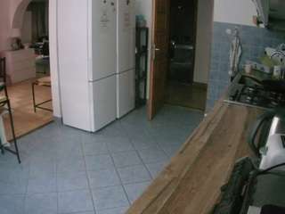 voyeurcam-julmodels-kitchen camsoda