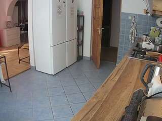 voyeurcam-julmodels-kitchen