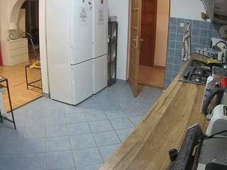voyeurcam-julmodels-kitchen