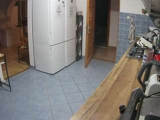 voyeurcam-julmodels-kitchen