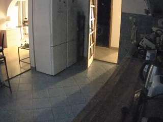 voyeurcam-julmodels-kitchen