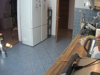 voyeurcam-julmodels-kitchen