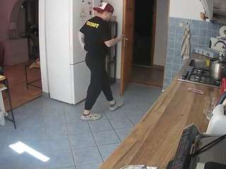 voyeurcam-julmodels-kitchen