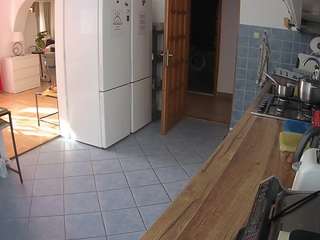 voyeurcam-julmodels-kitchen