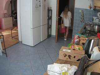 voyeurcam-julmodels-kitchen