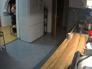 voyeurcam-julmodels-kitchen camsoda