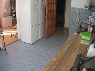 voyeurcam-julmodels-kitchen