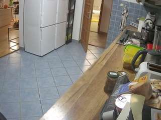 voyeurcam-julmodels-kitchen