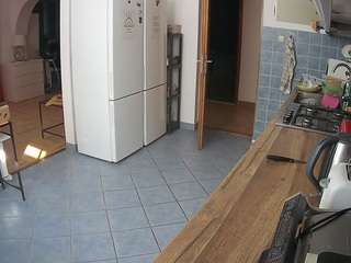 voyeurcam-julmodels-kitchen