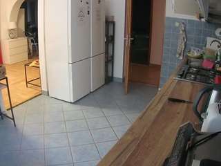 voyeurcam-julmodels-kitchen