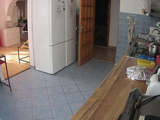 voyeurcam-julmodels-kitchen