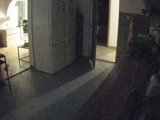 voyeurcam-julmodels-kitchen