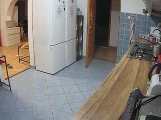 voyeurcam-julmodels-kitchen