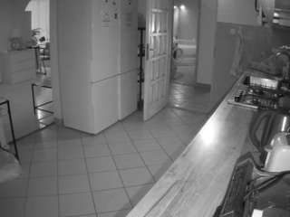 voyeurcam-julmodels-kitchen