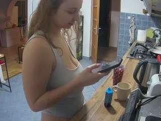 voyeurcam-julmodels-kitchen
