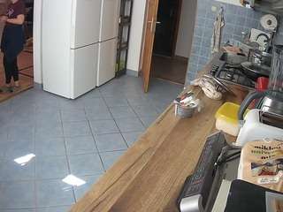 voyeurcam-julmodels-kitchen