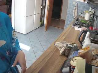 voyeurcam-julmodels-kitchen