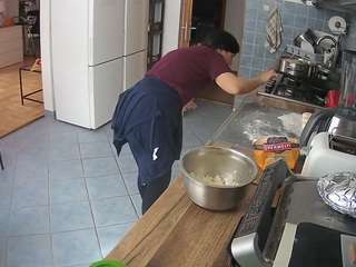 voyeurcam-julmodels-kitchen