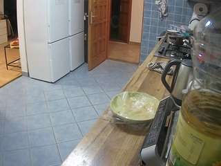 voyeurcam-julmodels-kitchen