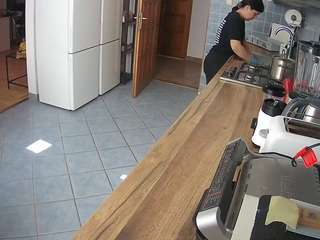 voyeurcam-julmodels-kitchen