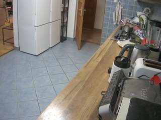 voyeurcam-julmodels-kitchen