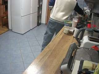 voyeurcam-julmodels-kitchen