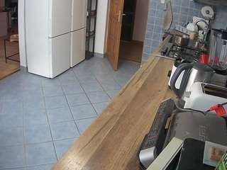 Julmodels Kitchen live cam preview