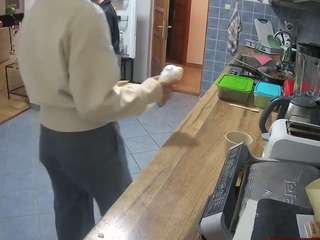 voyeurcam-julmodels-kitchen