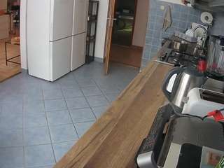 voyeurcam-julmodels-kitchen