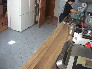 voyeurcam-julmodels-kitchen