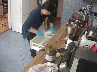 voyeurcam-julmodels-kitchen